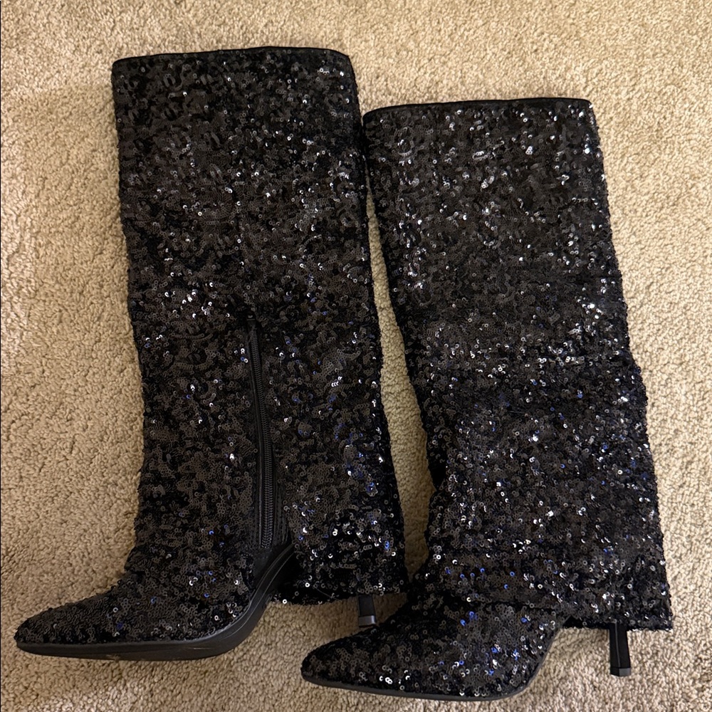 Fold-over sequin boots - Picture 3 of 5